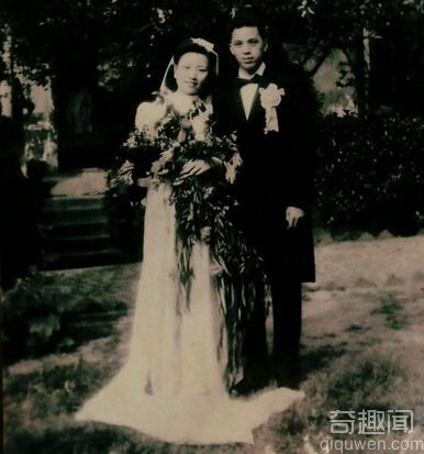 跨越时空的爱恋  老兵夫妇70年后同一地点拍婚纱