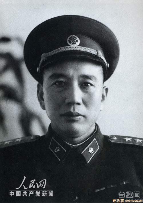 [图文]毛泽东称王震：在粉碎“四人帮”的斗争中作出了重要贡献