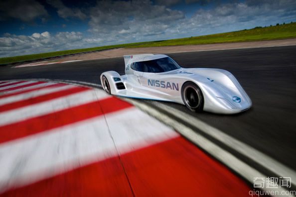 NISSAN ZEOD RC赛车 是世界上最快的使用电力的赛车