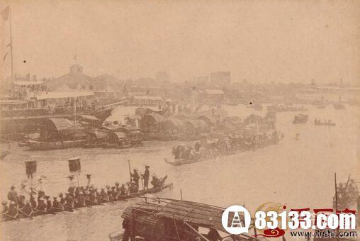 老照片 1880年的广州端午赛龙舟