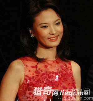 美女主播刘芳菲落选春晚主持有着怎样不为人知的内幕？