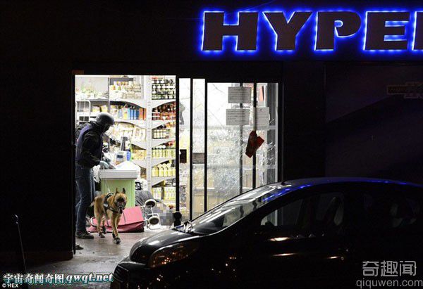 抓拍法国超市多起劫持血案嫌犯被警方枪杀实况