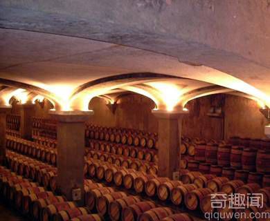 世界上最高的酒窖距地面351米高 储存有900瓶葡萄酒【图】