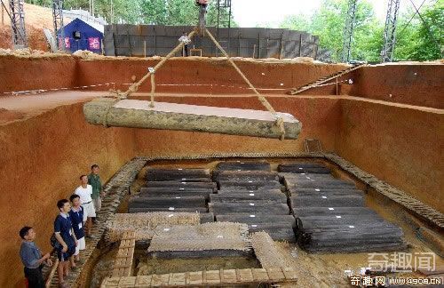 [图文]江西靖安掘出先秦人体遗骸 埋葬了47座棺木