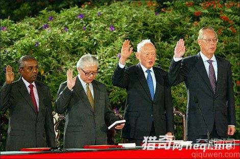 揭秘新加坡父子总理李光耀一生不敢回老家祭祖内幕