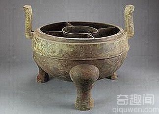咸阳古墓发现陪葬中有2400年前的火锅