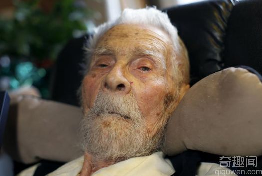 111岁世界最长寿男人去世 享年111岁