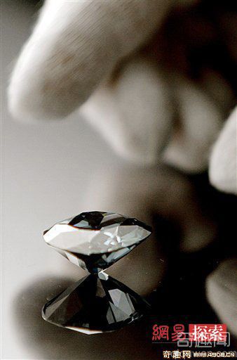 [图文]钻石在地球早期生命形成的过程中发挥着很重要的作用