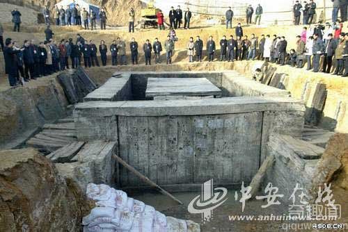[图文]安徽六安双墩一号汉墓墓主身份确定 是刘庆的棺
