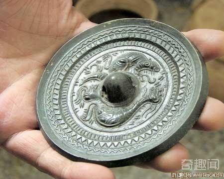 [图文]湖南永兴挖出国家一级文物东汉青铜镜