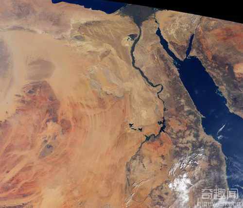 世界上最大的沙漠--撒哈拉沙漠