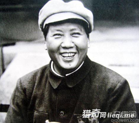 毛泽东一篇报道吓退十万国军 演了一场空城计