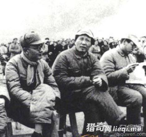 毛泽东一篇报道吓退十万国军 演了一场空城计