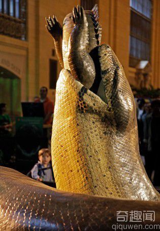 科学家复原超级史前巨蟒：15米长重1吨吞鳄鱼