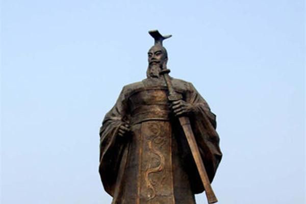 诸葛亮表现并不抢眼，为何能位居丞相，原来刘备的做法大有深意
