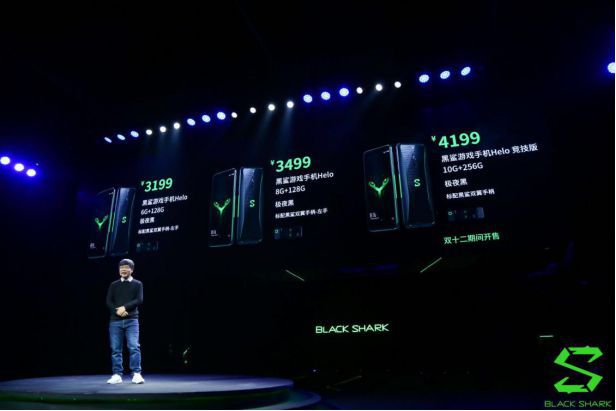贵在专业，双液冷游戏性能再升级，黑鲨游戏手机Helo用实力将游戏手机主流