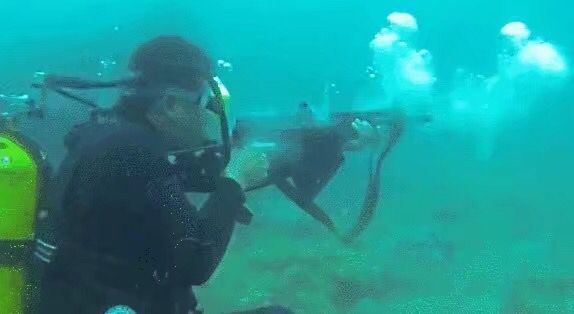 在水下多深才能避免不会被子弹射伤？专家：这个深度就可以无视