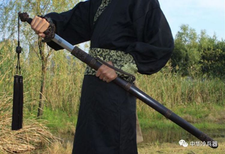 作为百兵之君，广受欢迎的剑，在中国文化中究竟占据着怎样的地位？