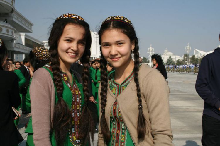 土库曼斯坦为何是个永久中立国？