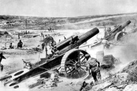 凡尔登之战，新兵乱开一炮，竟引爆德军炮弹仓，瞬间扭转整个战局