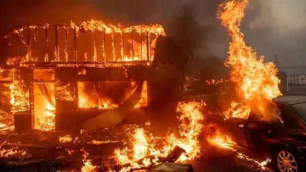 74人死1000人失踪，旧金山变寂静岭，加州大火是天灾还是人祸？