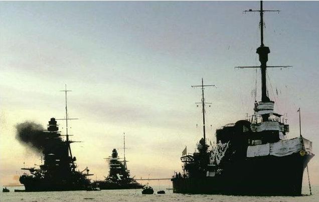 二战美日两军各有一艘神奇战舰，它俩碰一块仗都不用打了