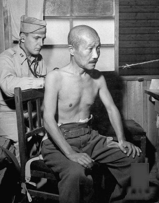 二战的时候，日本人为什么那么坚决，常常全员阵亡都不投降？