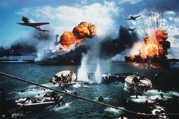 日军偷袭美国珍珠港 希特勒不喜反怒：这是不折不扣的自杀
