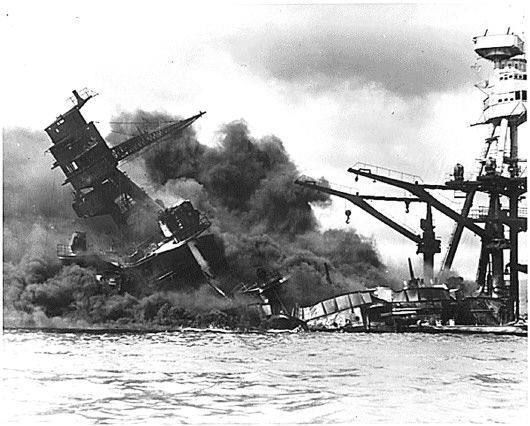 日军偷袭美国珍珠港 希特勒不喜反怒：这是不折不扣的自杀