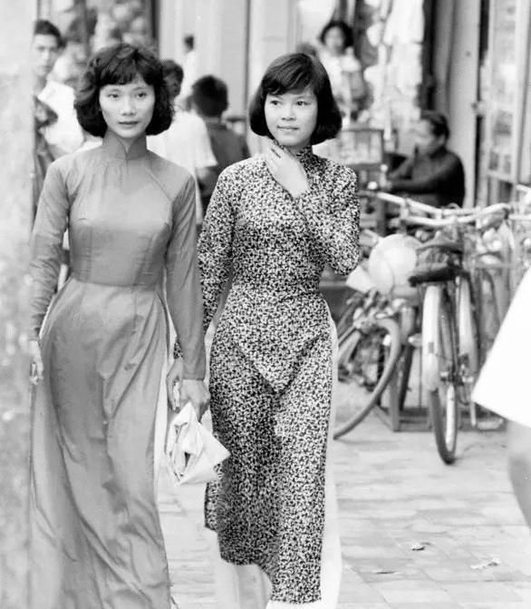 越南的国服奥黛，与中国的传统旗袍，到底有什么关系？