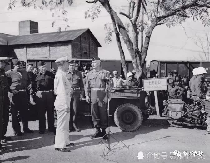 东方战场影像：盟军进入中国的首批车队，士兵用汽油做饭