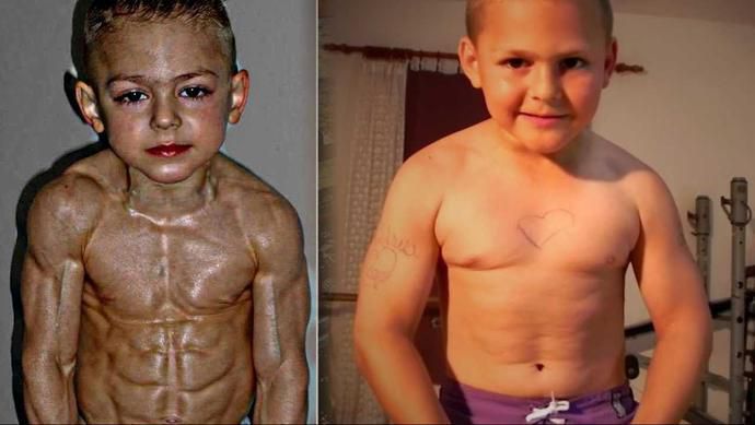 他2岁健身5岁凭借一身肌肉走红，如今14岁依然热爱健身！