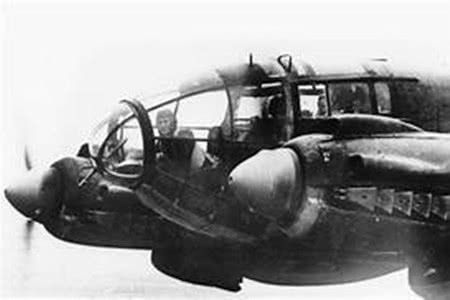 不可思议的逃亡：10个苏联战俘偷走德军轰炸机开回家，结局很惨