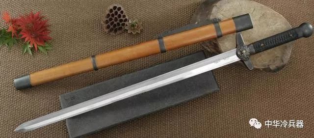 收藏一把镇宅用的刀剑，唐刀，汉剑，武士刀，你会选择哪种？