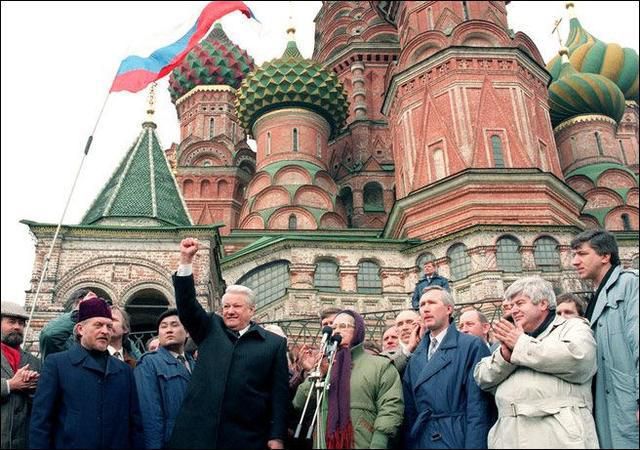 叶利钦为何要让苏联解体，而不愿当苏联领导人？