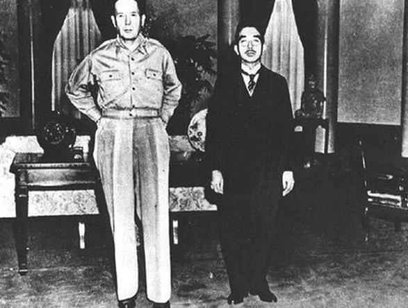 日本投降以后，作为最高领导人的天皇为何不剖腹，天皇说了四个字