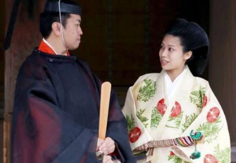 日本天皇家族那些事：爷爷给孙子戴绿帽，导致孙媳妇怀孕生子
