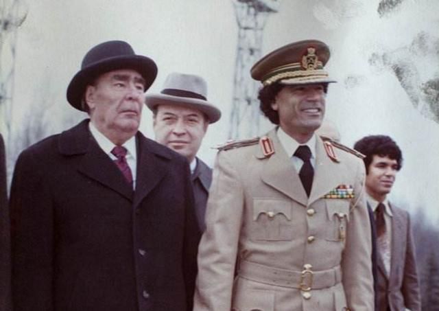 卡扎菲在苏联和中国耍大牌！勃列日涅夫没来亲迎，卡扎菲愤怒离去