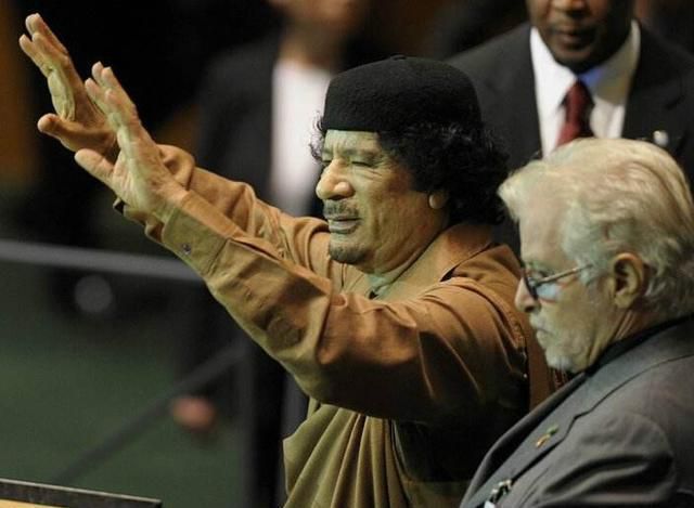 卡扎菲在联合国手撕宪章怒骂，访华嫌接待不周还大胆提出买原子弹