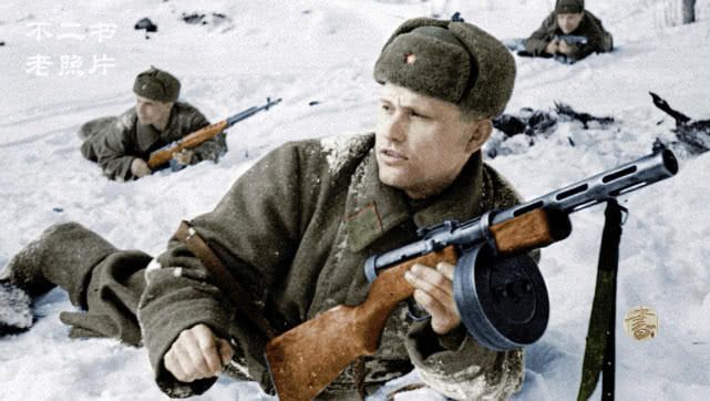 二战前期，面对德军碾压性的优势，苏军如何避免士兵出逃