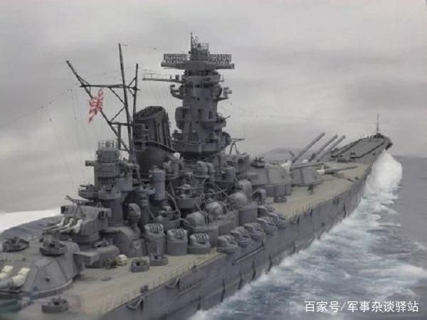 二战经典“废柴武器”大和号战列舰，除了挨炸啥都不会！