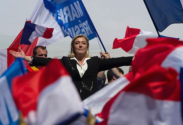 欧洲的新右翼为何既像法西斯，又不是法西斯？