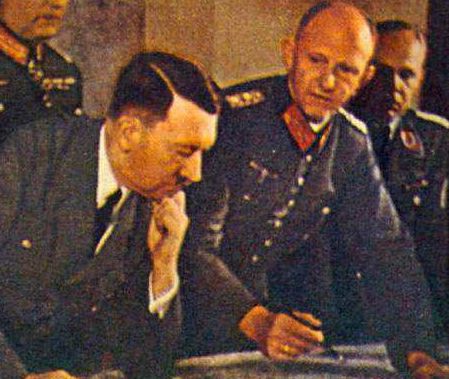希特勒临死前道出：我一辈子只怕过一个人，敬佩过两个人
