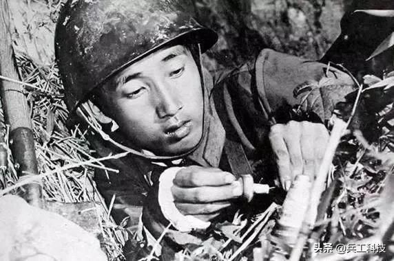 你不知道的对越自卫反击战：越南人的地雷，反在我军手里大发神威