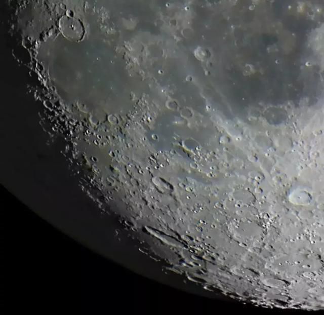 加州宅男狂拍50000张月球照片，合成了NASA都惊艳的作品……