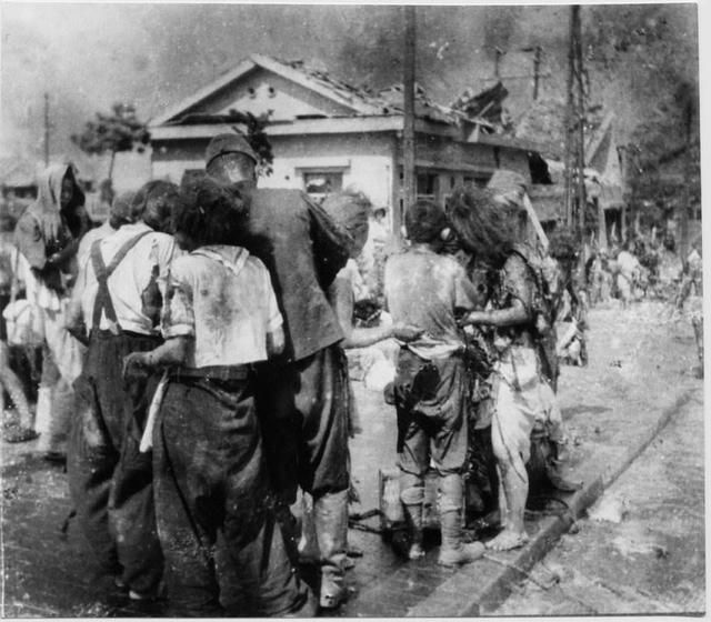 原子弹轰炸后100年不能住人，为什么广岛长崎还能住那么多人？