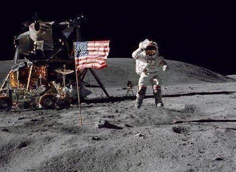 美国宣布不再登陆月球，中国也不再登月了，月球到底有什么秘密？