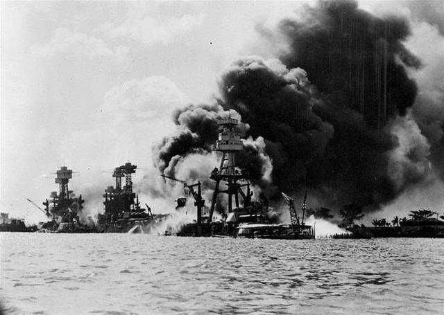 太平洋战争中，日本为何能和美国硬杠