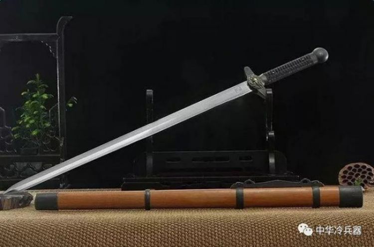 一寸长一寸强，中国最具代表性的四种刀剑，谁才是你的最爱？