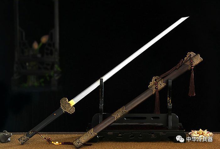 一寸长一寸强，中国最具代表性的四种刀剑，谁才是你的最爱？